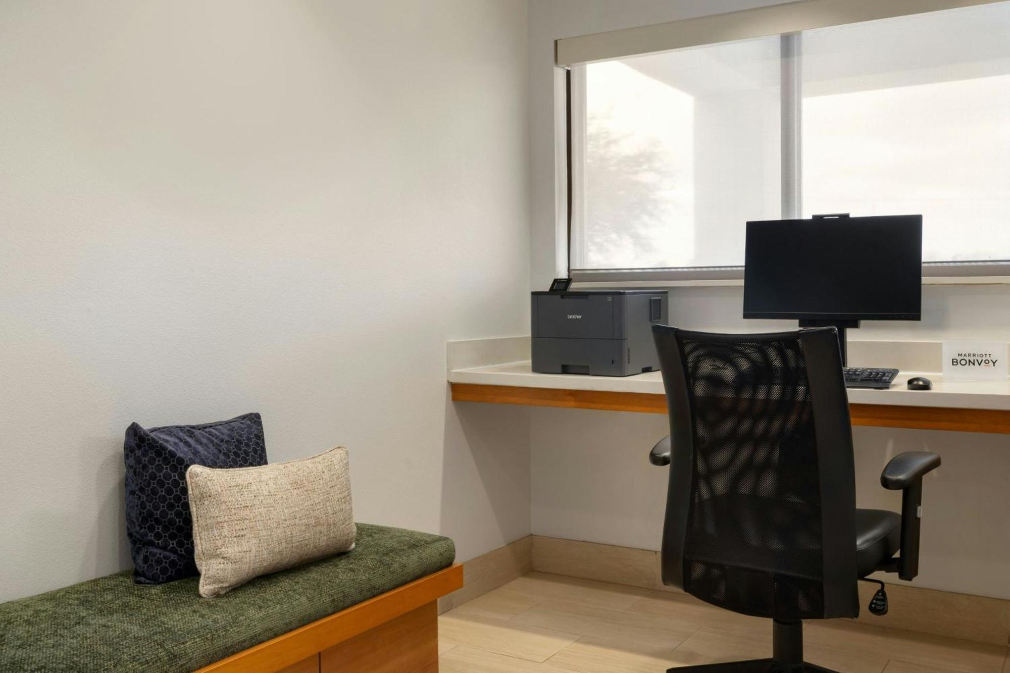 Towneplace Suites By Marriott Alexandria Esterno foto